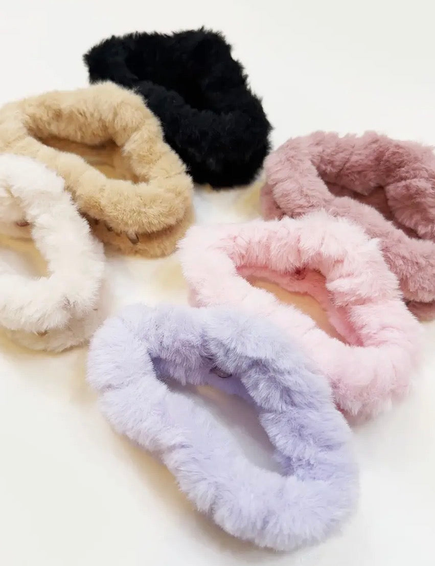Faux Fur Plush Claw