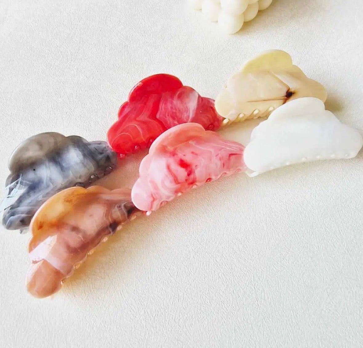 Marbled Cloud Hair Claw