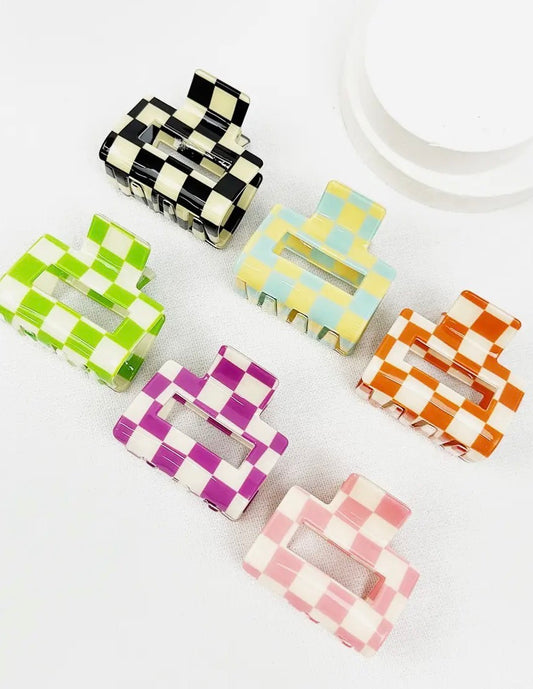 Checkered Medium Claw